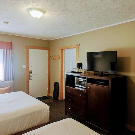 Alpine Inn & Suites Νέλσον Εξωτερικό φωτογραφία