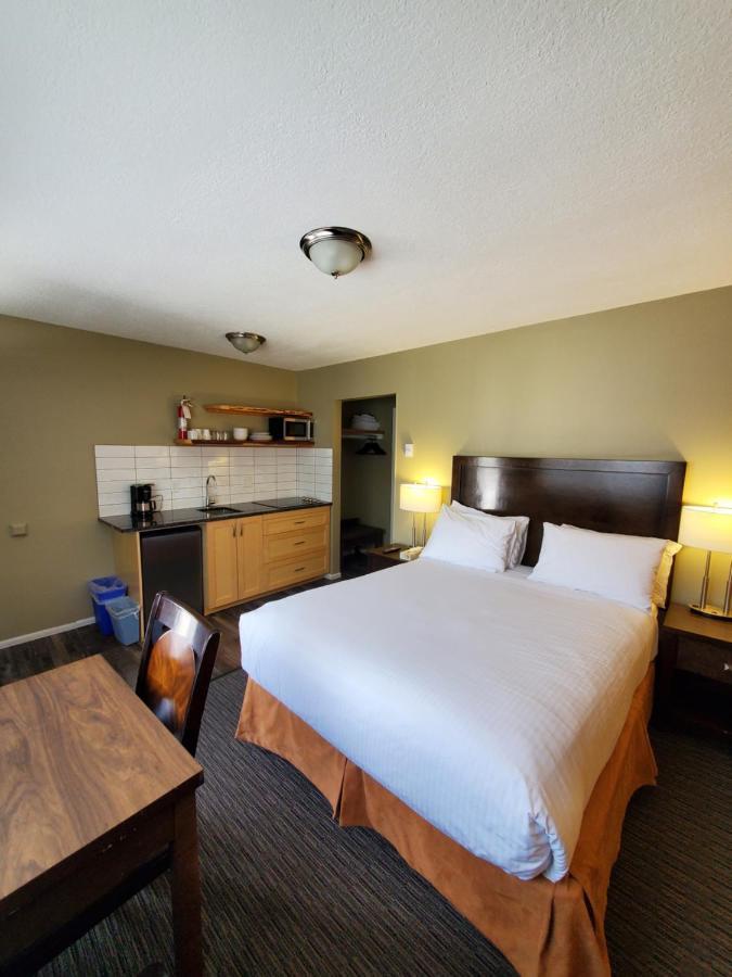 Alpine Inn & Suites Νέλσον Εξωτερικό φωτογραφία