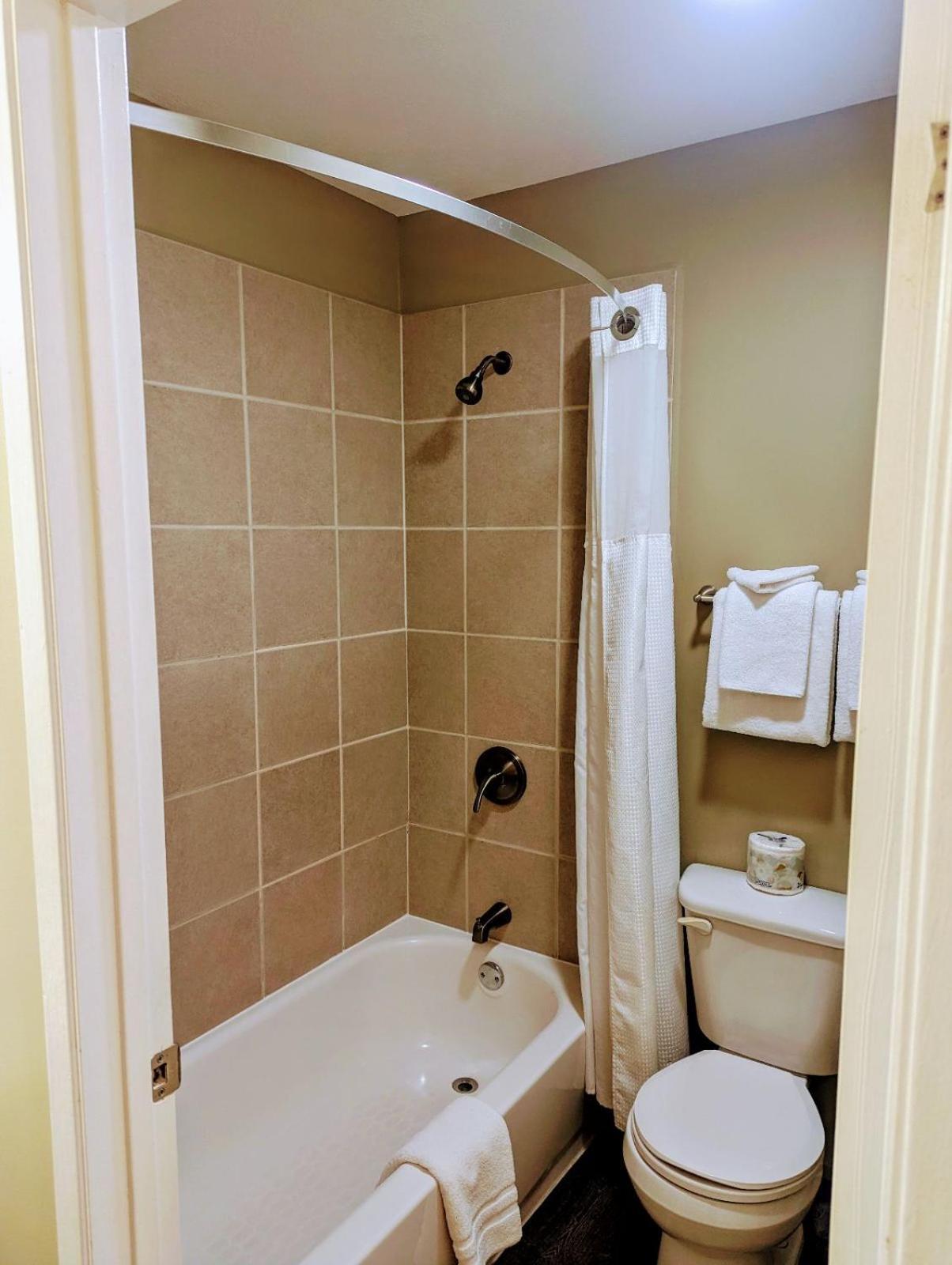 Alpine Inn & Suites Νέλσον Εξωτερικό φωτογραφία