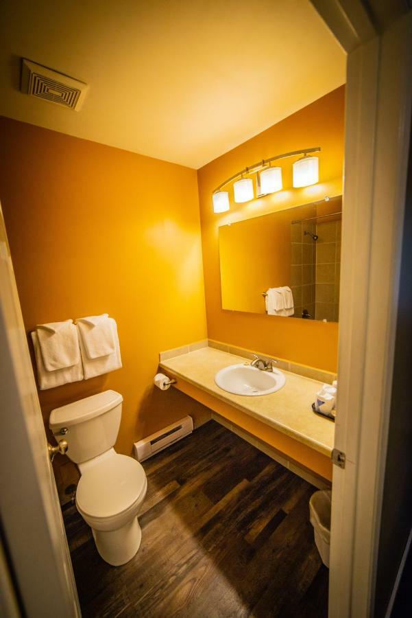 Alpine Inn & Suites Νέλσον Εξωτερικό φωτογραφία