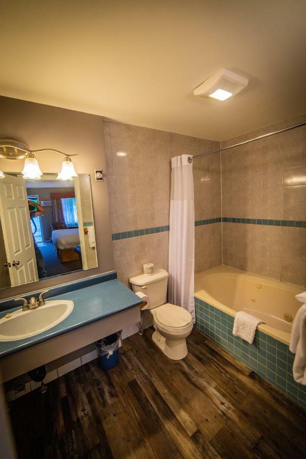 Alpine Inn & Suites Νέλσον Εξωτερικό φωτογραφία