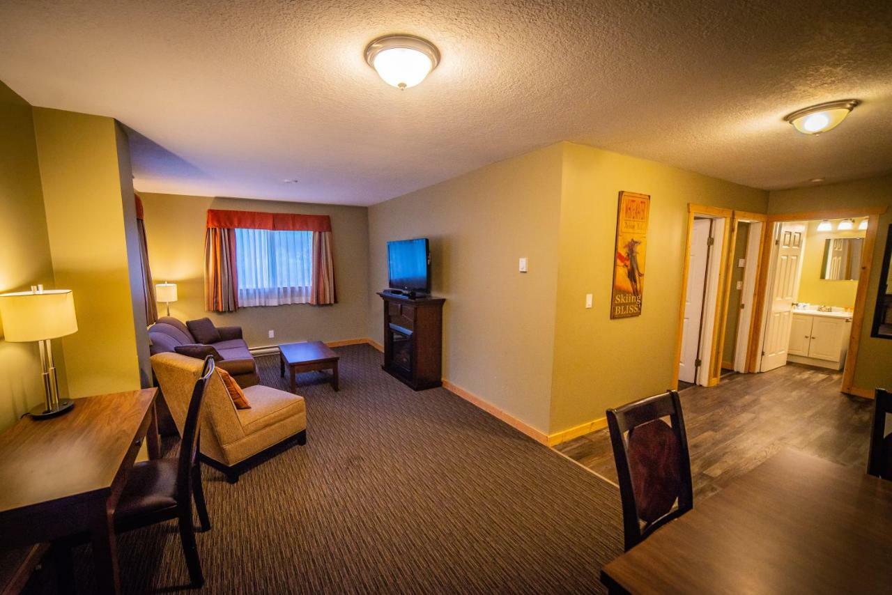Alpine Inn & Suites Νέλσον Εξωτερικό φωτογραφία